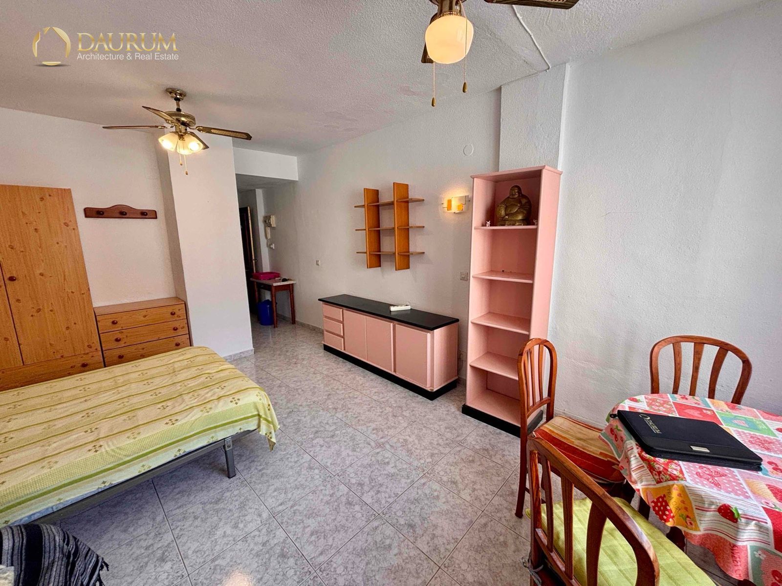 Dormitori de Pis en venda en Torremolinos amb Aire condicionat, Piscina i Moblat