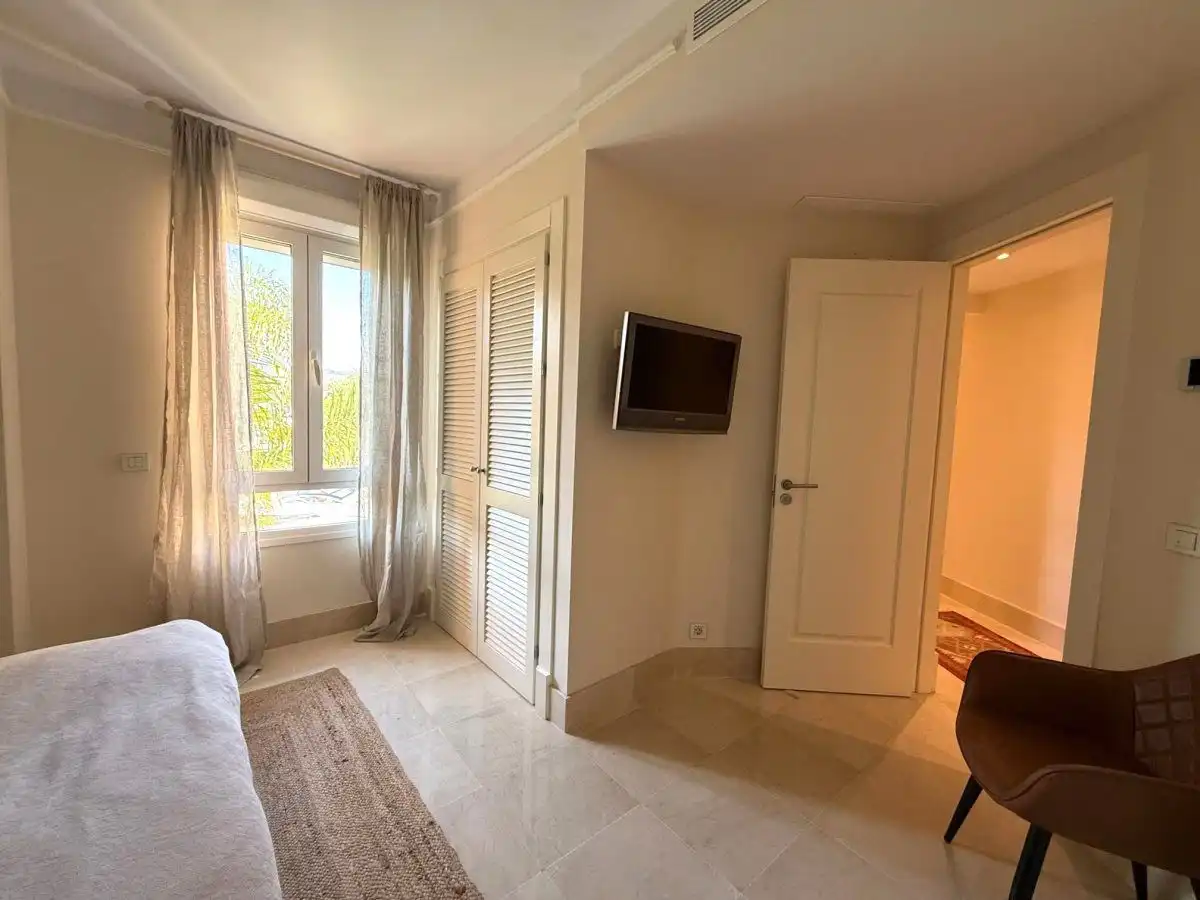 Bedroom of Apartments for rent in Sotogrande  with Air Conditioner, Heating and Terrace