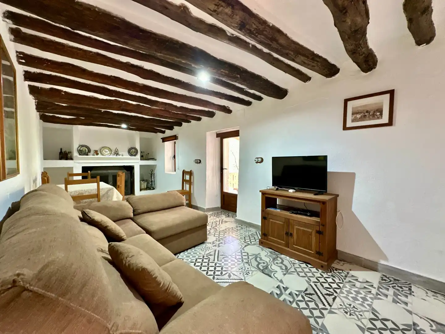 Sala d'estar de Finca rústica en venda en Sierro amb Aire condicionat, Calefacció i Jardí privat