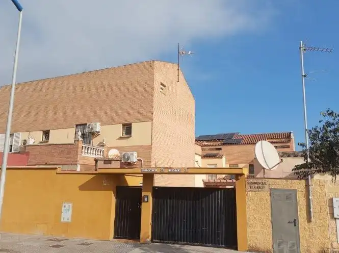 Vista exterior de Casa adosada en venta en Algeciras