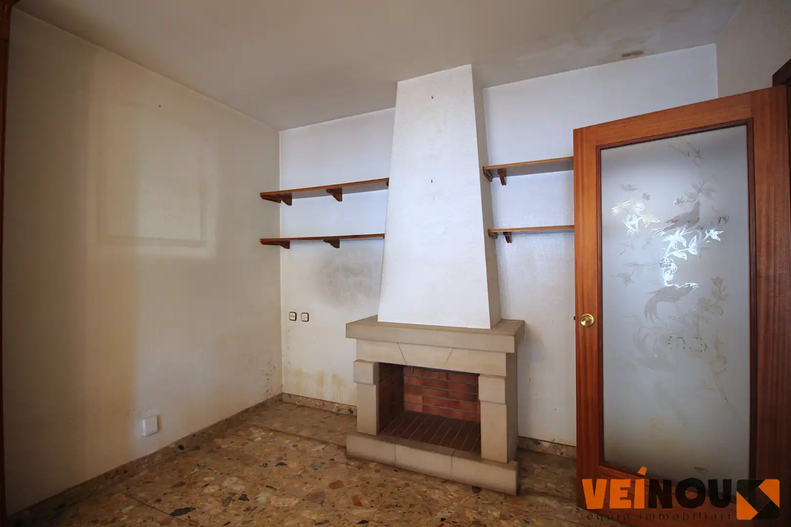 Casa adosada en venta en Cornellà de Llobregat con Terraza y Balcón