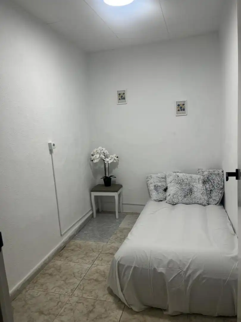Bedroom of Flat for sale in Reus