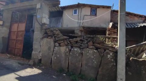 Foto 4 de Casa adosada en venda a Rua Sandin, 9, Monterrei, Ourense