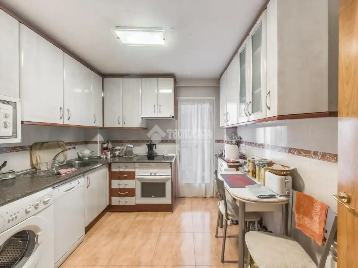 Flat with lift for sale in Calle Hermanos Machado, imagen 9