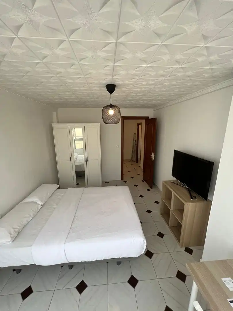 Room in N/A, -1, La Unión - Cruz de Humilladero - Los Tilos