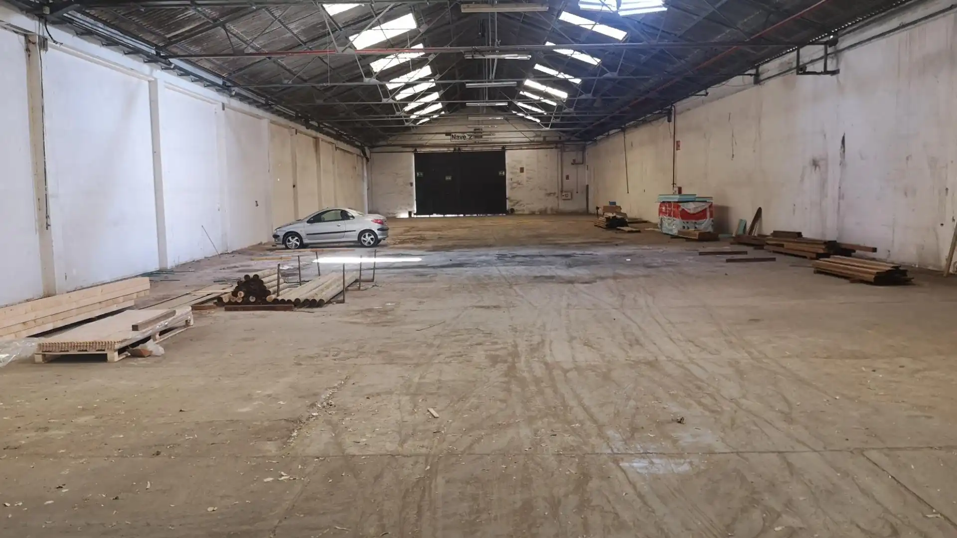 Nave industrial de alquiler en El Puig de Santa Maria