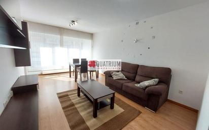 Wohnzimmer von Wohnung miete in Ames mit Heizung, Abstellraum und Möbliert