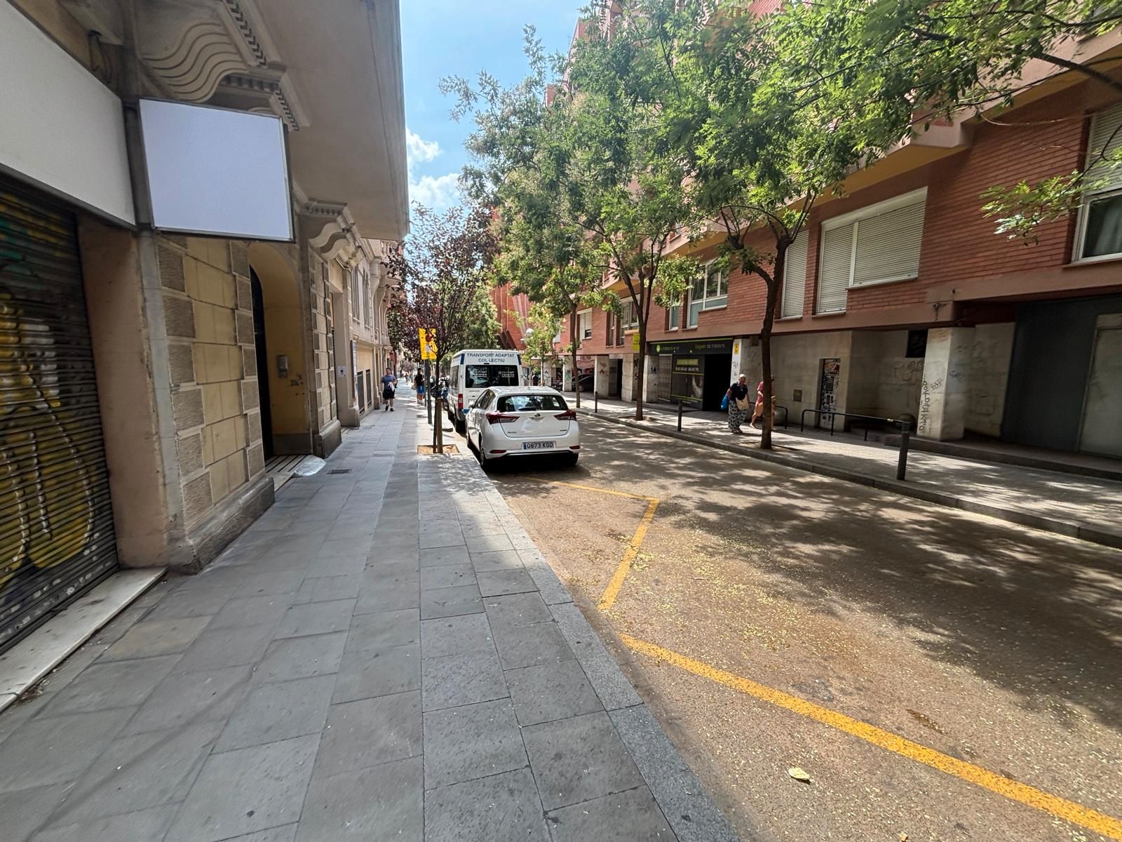 Vista exterior de Local en venda en  Barcelona Capital