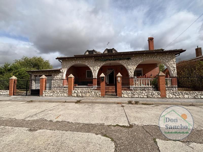 Vista exterior de Casa o chalet en venta en Aldea de San Miguel con Calefacción y Terraza