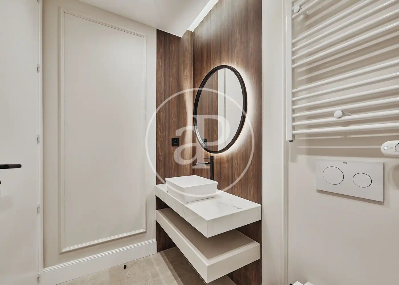 Baño de Piso en venta en Madrid con Aire acondicionado, Calefacción y Terraza