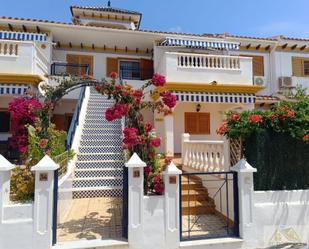 Vista exterior de Apartament de lloguer en Pilar de la Horadada amb Aire condicionat