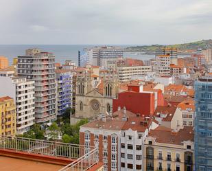 Vista exterior de Pis en venda en Gijón  amb Calefacció i Parquet