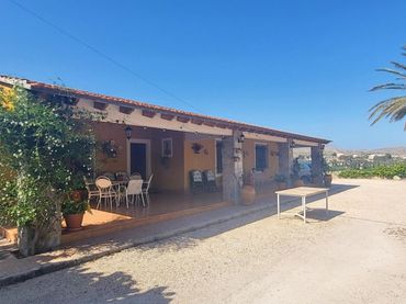 Casa en venda a Novelda