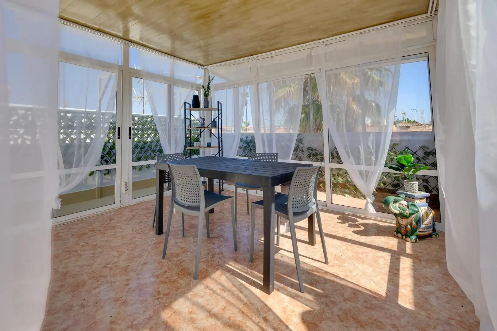 Terrasse von Haus oder Chalet zum Verkauf in Torrevieja mit Möbliert