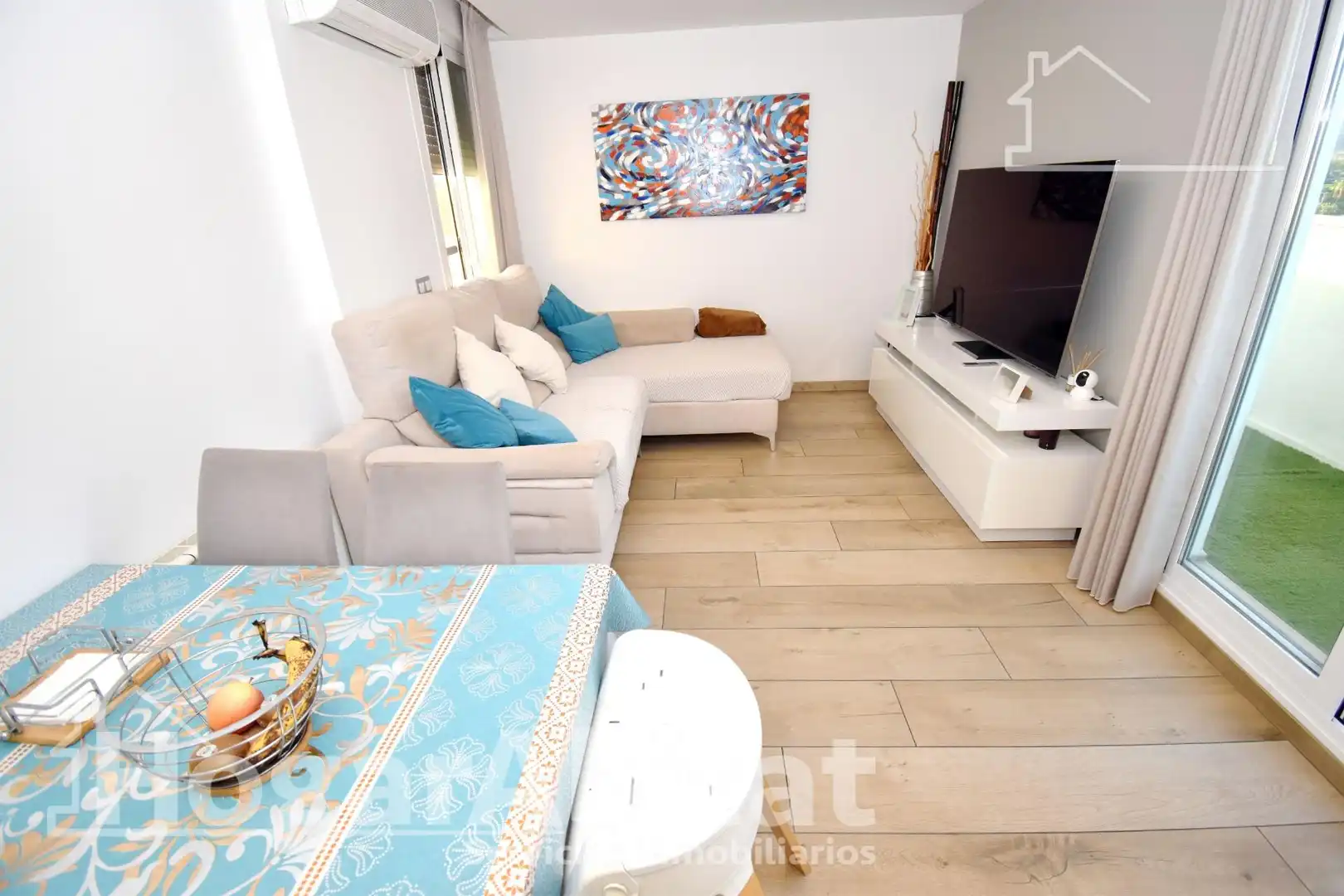 Sala de estar de Ático en venta en Castellón de la Plana / Castelló de la Plana con Aire acondicionado, Calefacción y Terraza