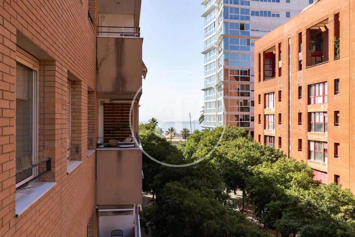 Vista exterior de Piso en venta en Barcelona con Aire acondicionado, Calefacción y Terraza
