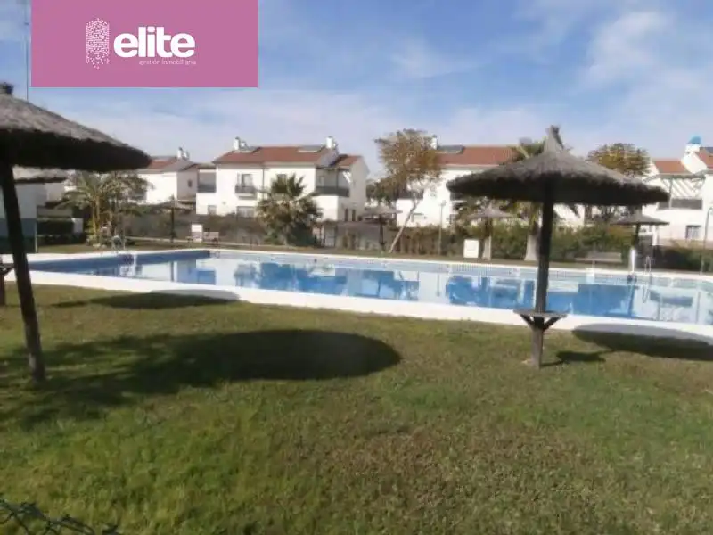 Jardí de Casa o xalet de lloguer en Jerez de la Frontera amb Aire condicionat, Calefacció i Jardí privat