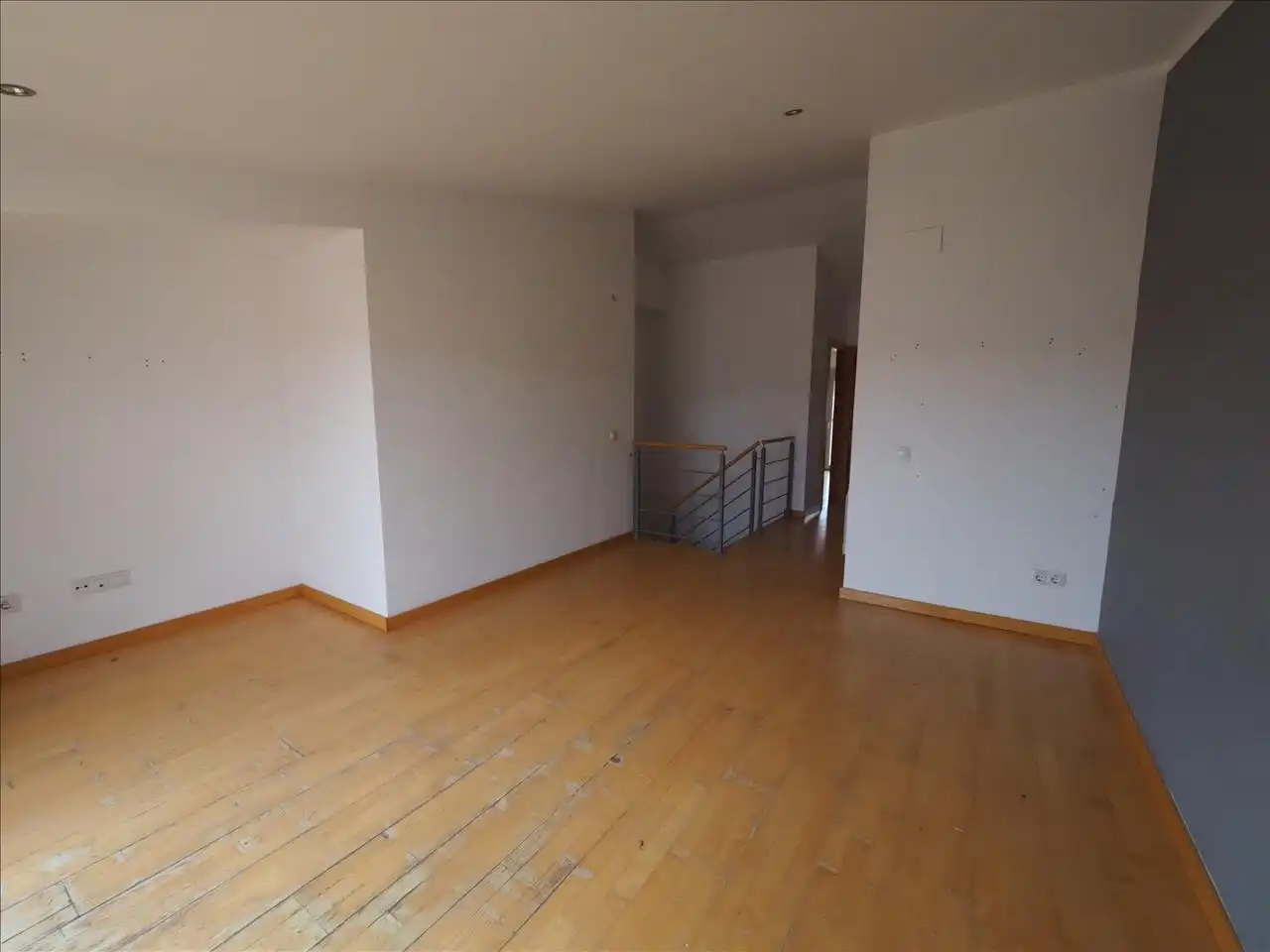 Dúplex en venta en Torelló con Calefacción, Terraza y Balcón