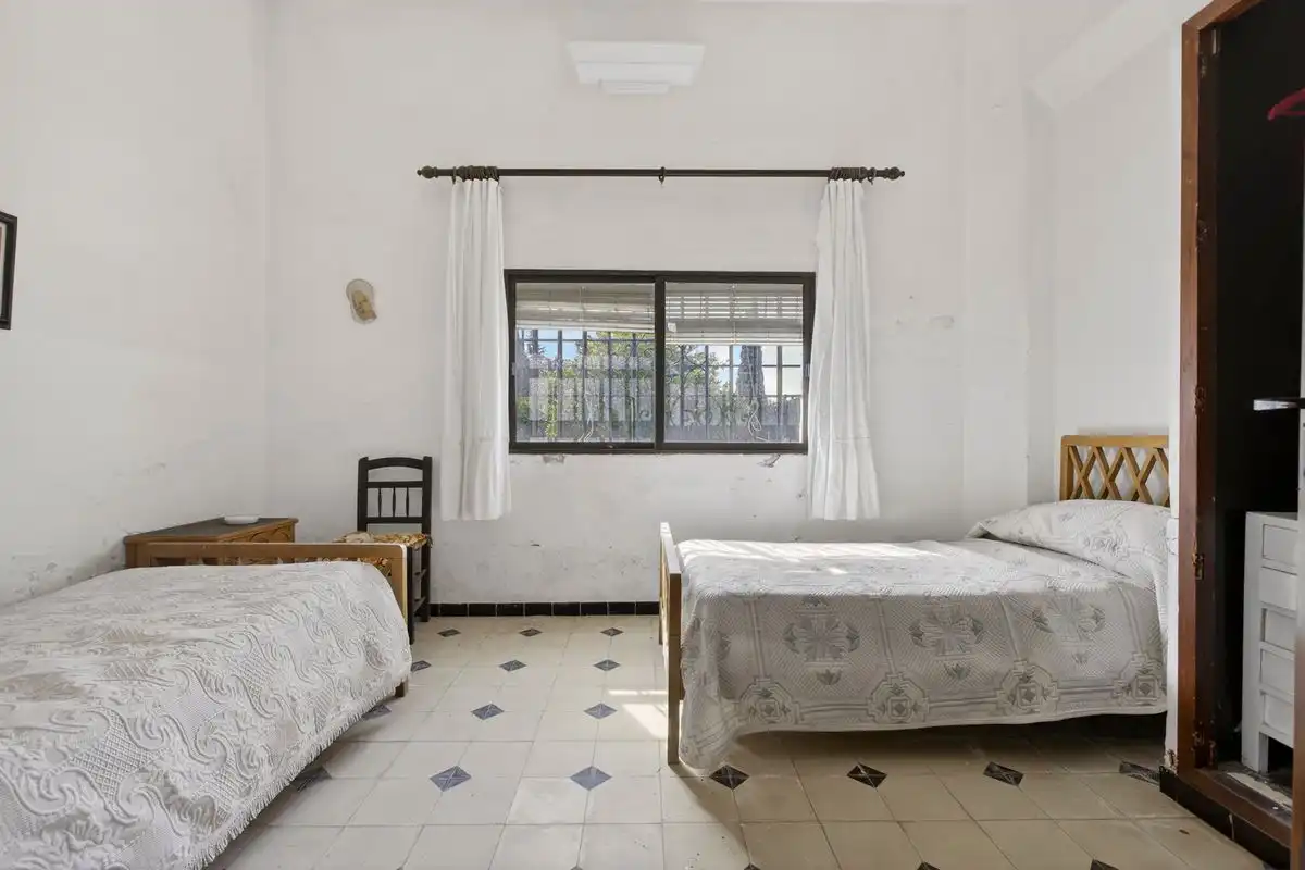 Finca rústica en venta en C. Pablo Picasso, Lora del Río