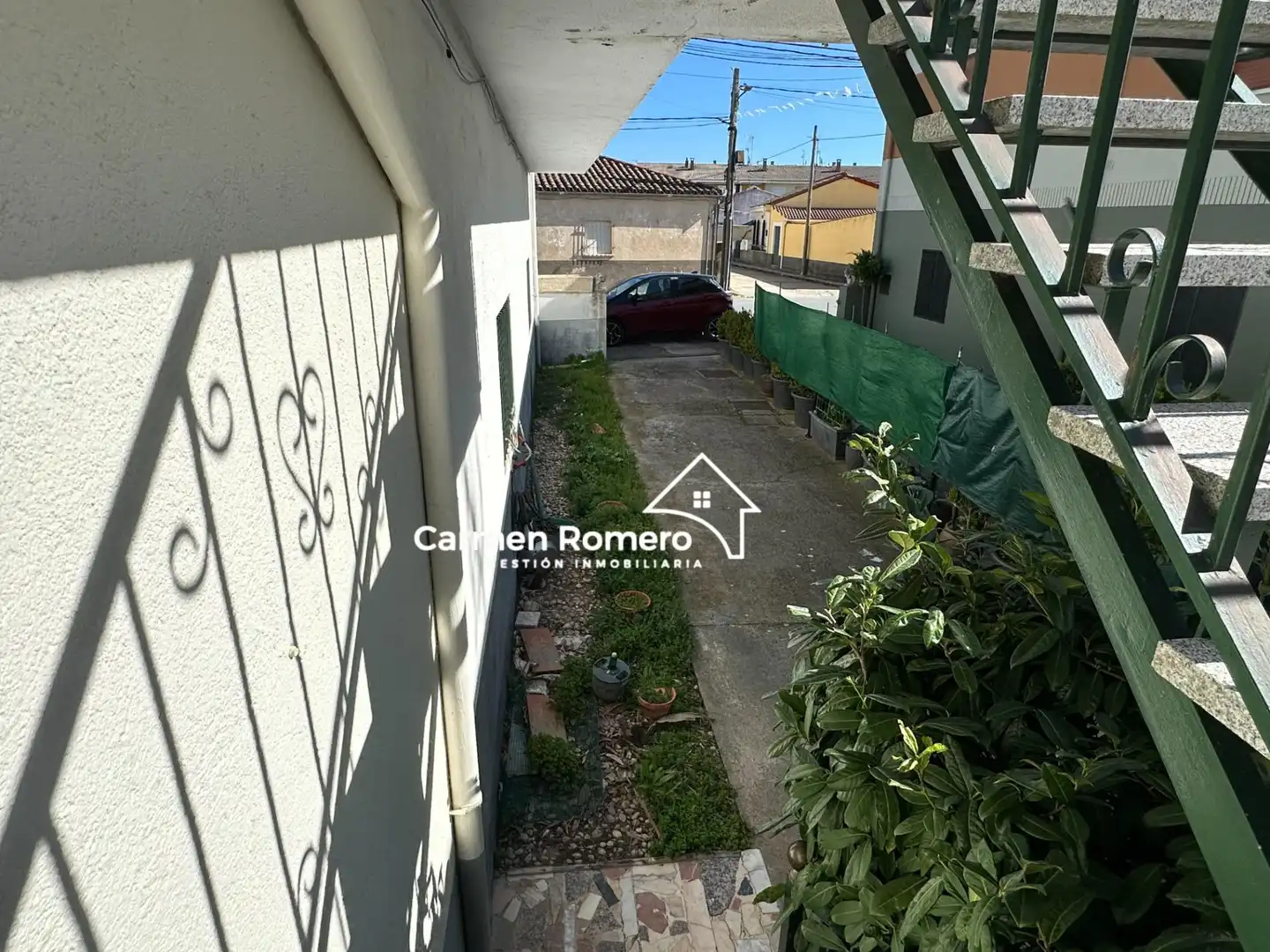 Vista exterior de Casa o chalet en venta en Encinas de Abajo con Calefacción, Terraza y Amueblado