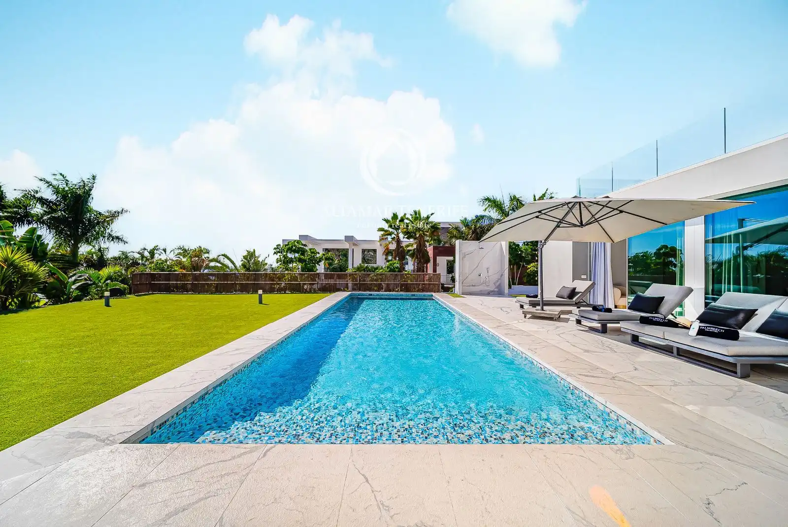 Piscina de Casa o xalet en venda en Costa Adeje