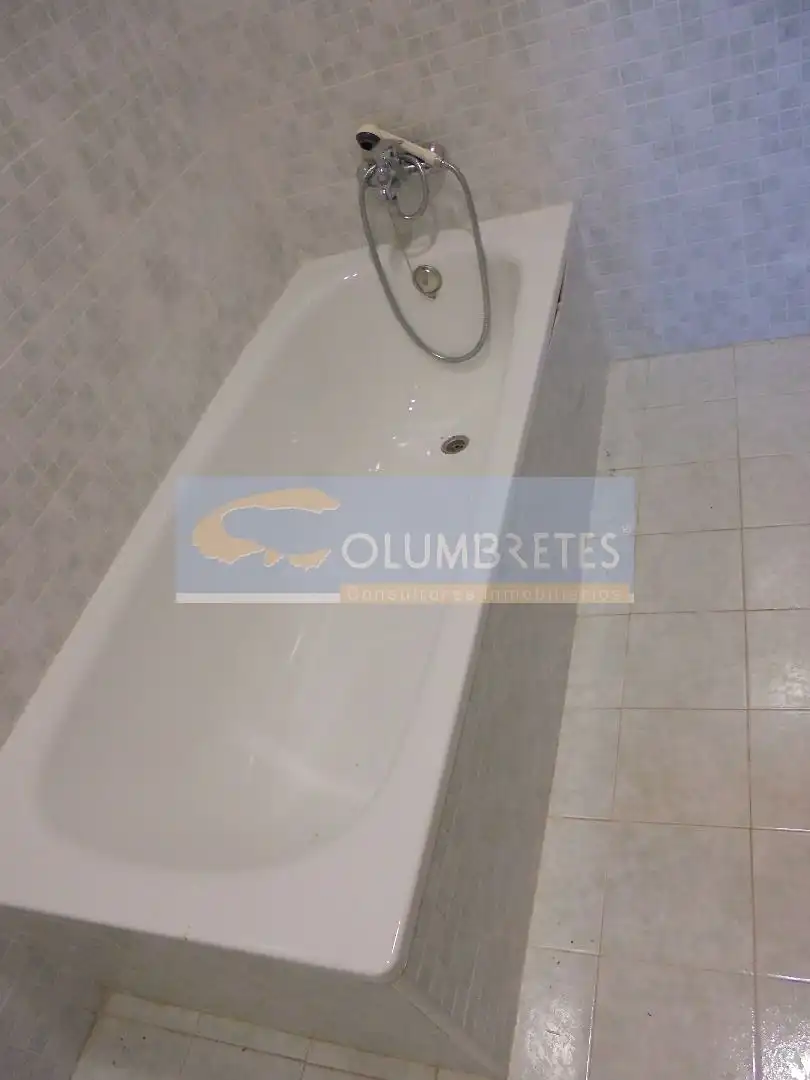 Baño de Casa o chalet en venta en Castellón de la Plana / Castelló de la Plana con Jardín privado, Terraza y Trastero