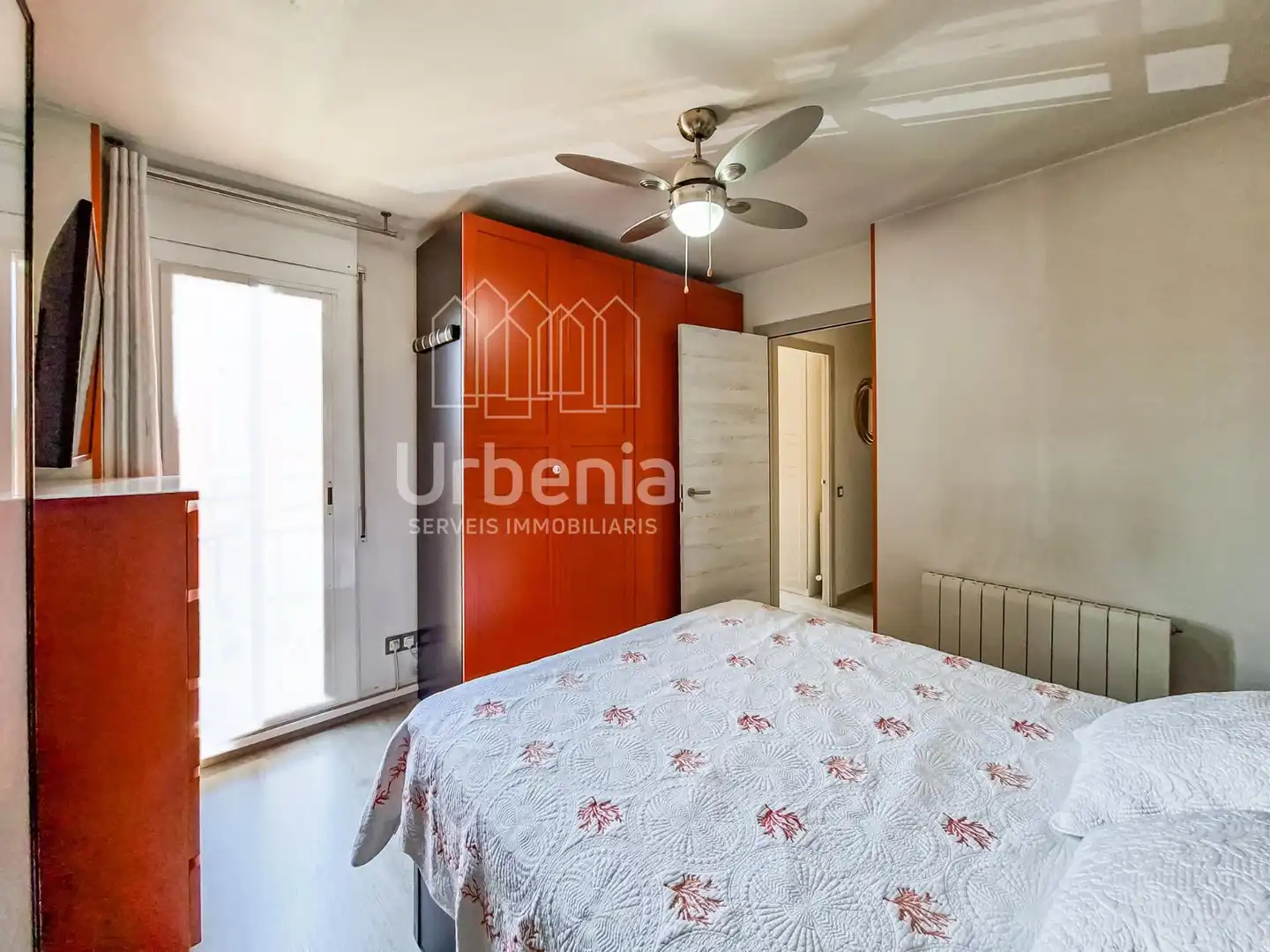 Schlafzimmer von Wohnung zum Verkauf in Mataró mit Klimaanlage, Heizung und Terrasse