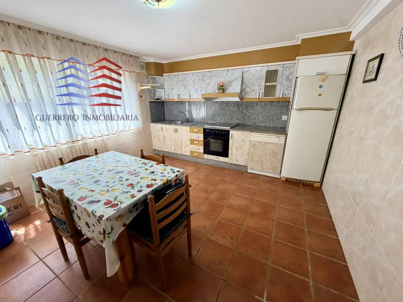 Cocina de Casa o chalet en venta en Coles con Calefacción, Jardín privado y Terraza