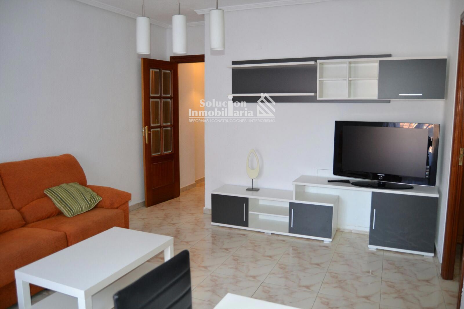 Living room of Flat to rent in Salamanca Capital  with Heating, Furnished and Oven