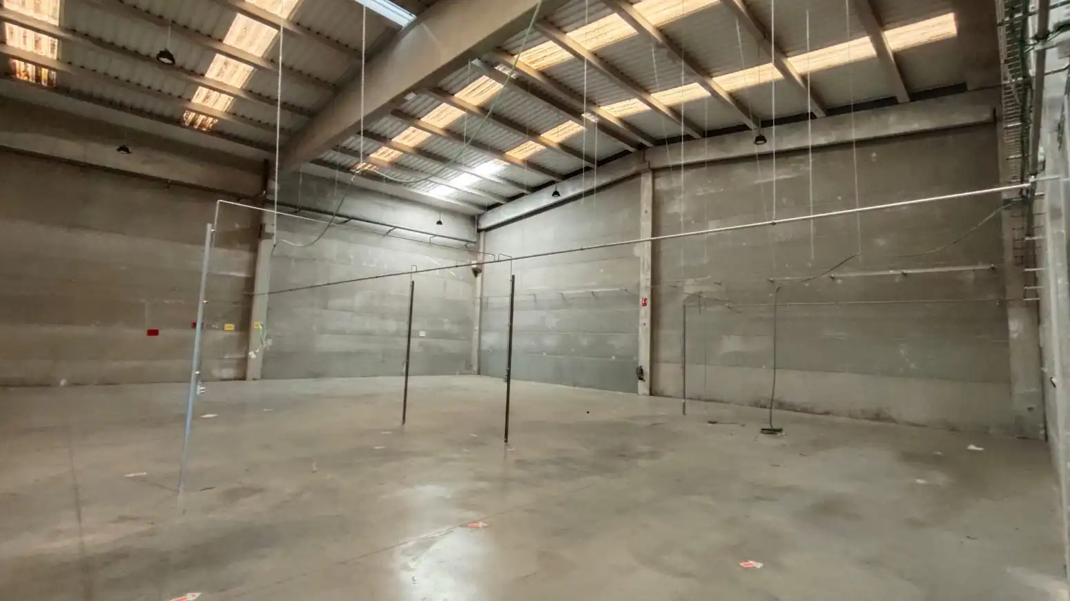 Industrial building to rent in Fuente del Jarro, imagen 5