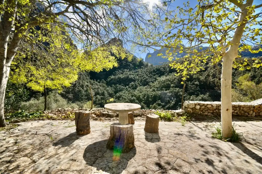 Maison rustique avec piscine à vendre à Escorca
