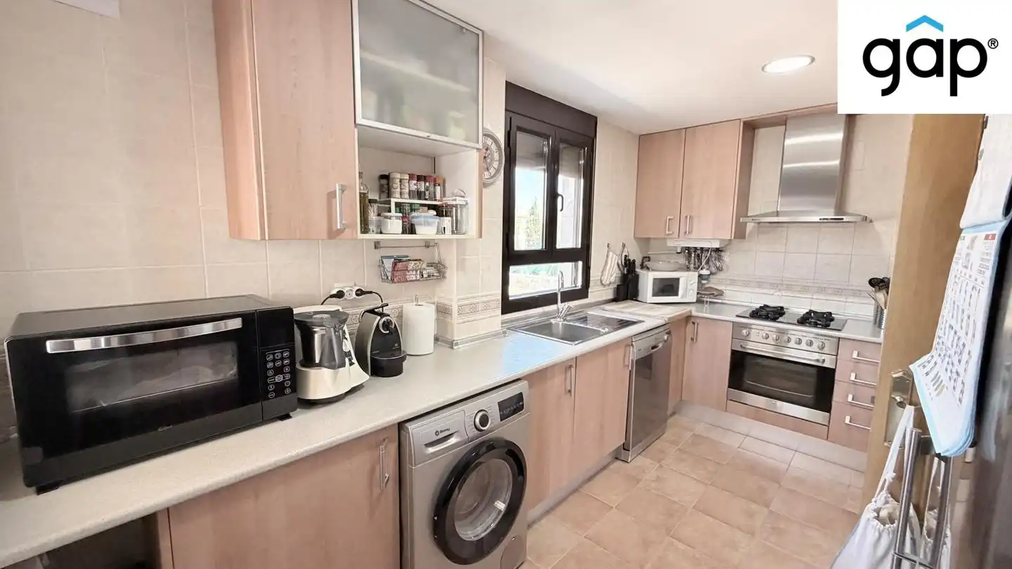 Kitchen of Houses for sale in Arcas del Villar  with Heating, Private garden and Furnished