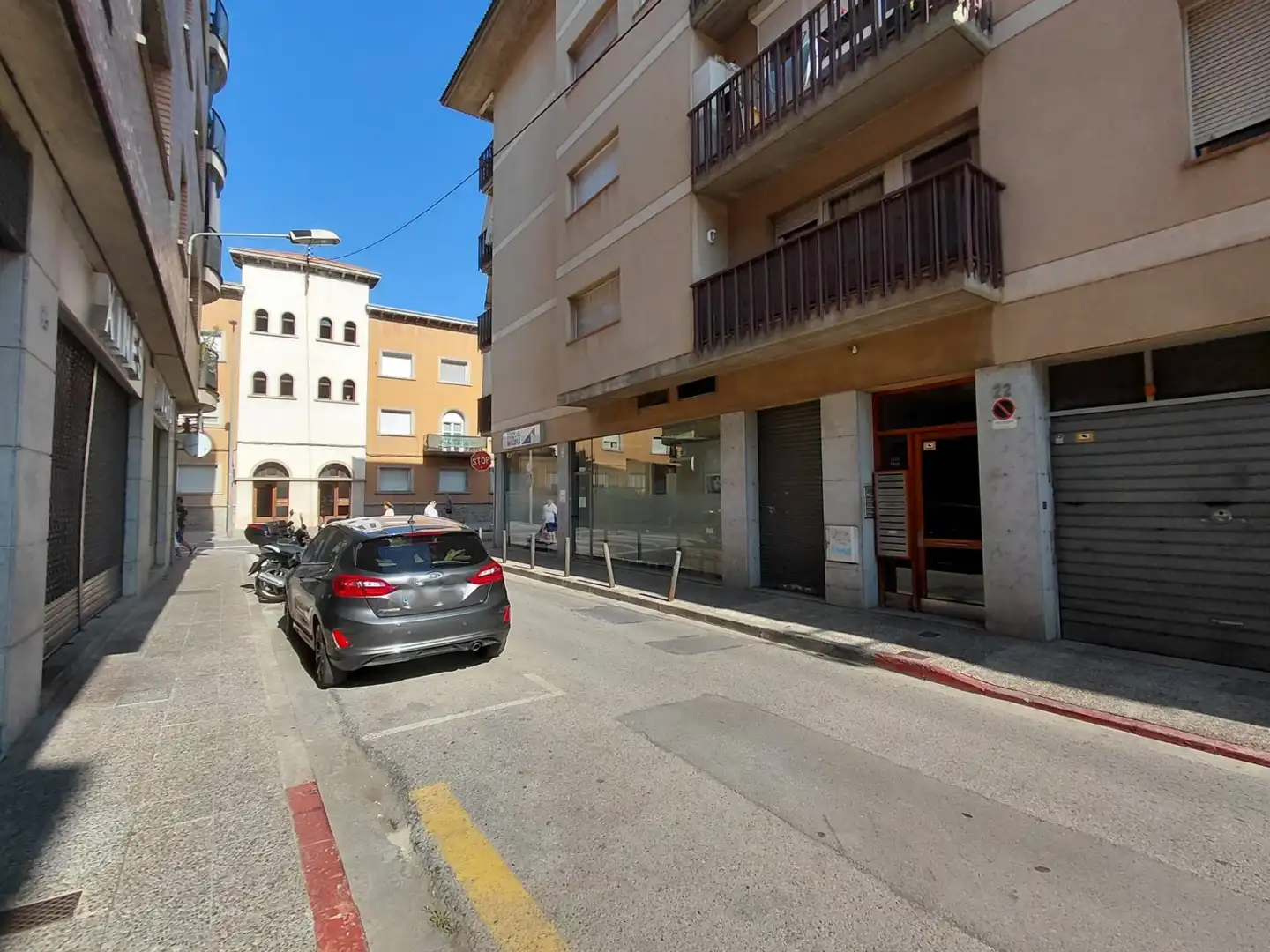 Vista exterior de Garatge de lloguer en Girona