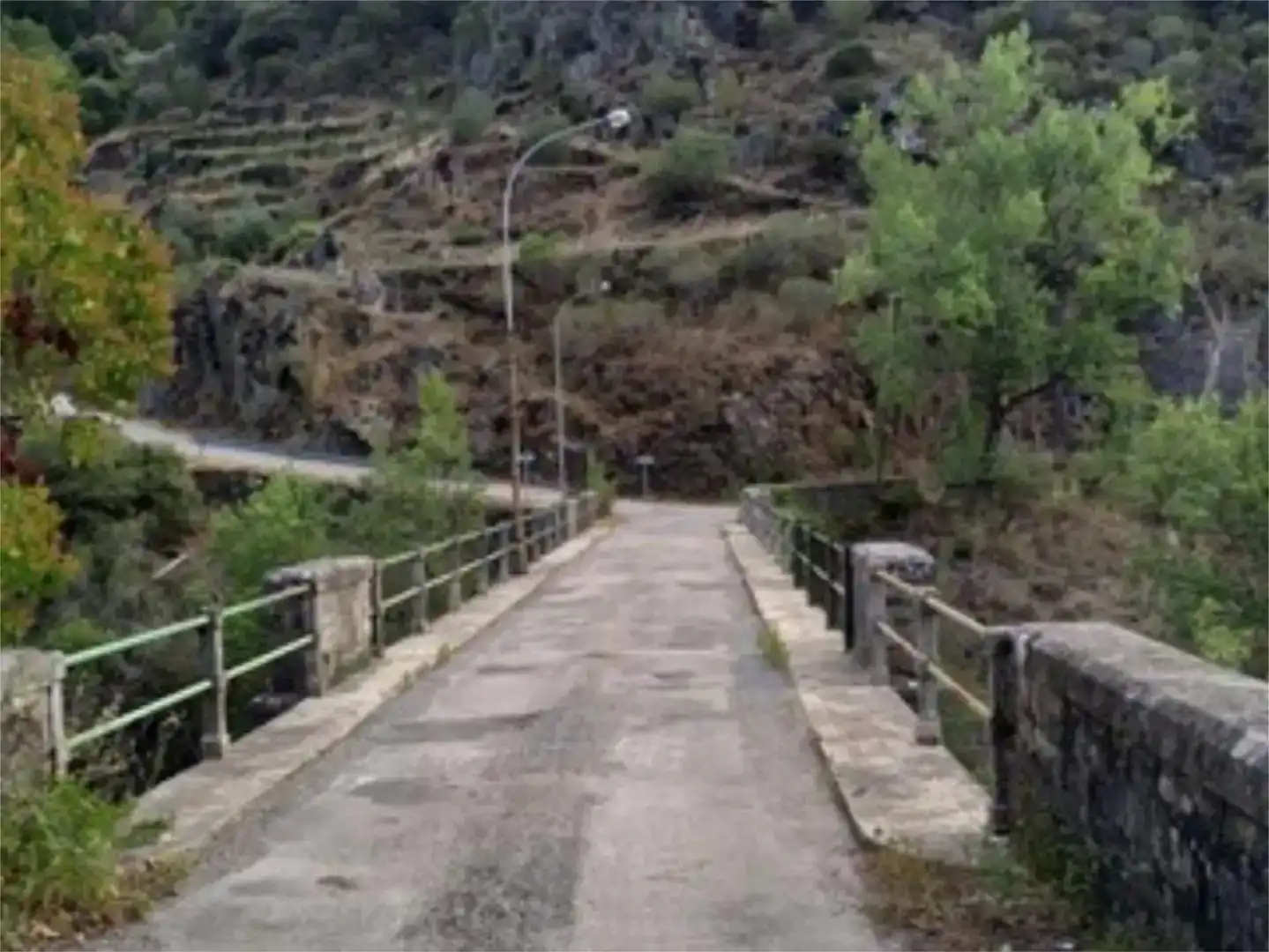 Vista exterior de Pis en venda en Quiroga amb Jardí privat, Parquet i Piscina