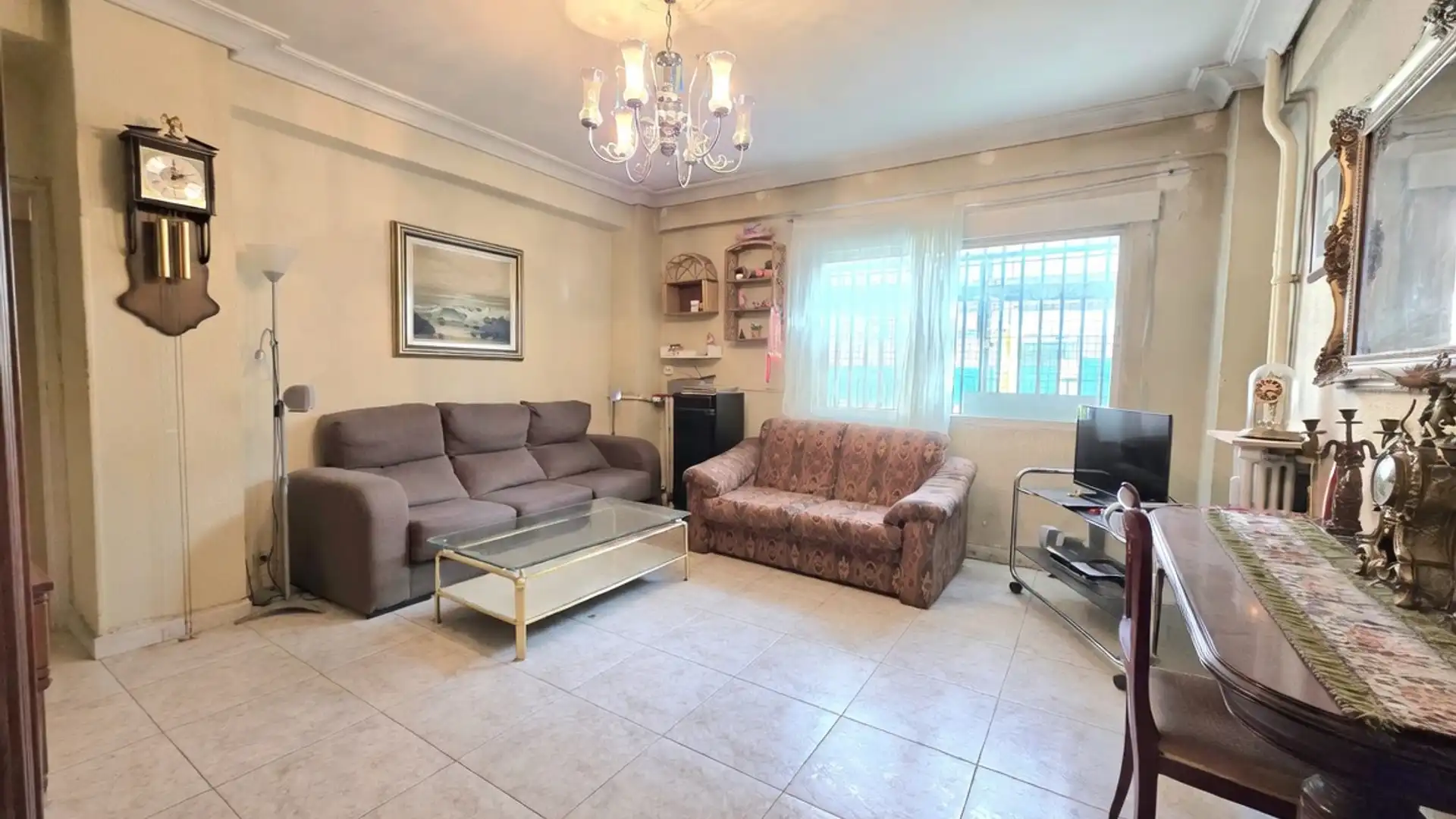 Sala de estar de Piso en venta en  Madrid Capital con Calefacción, Terraza y Alarma