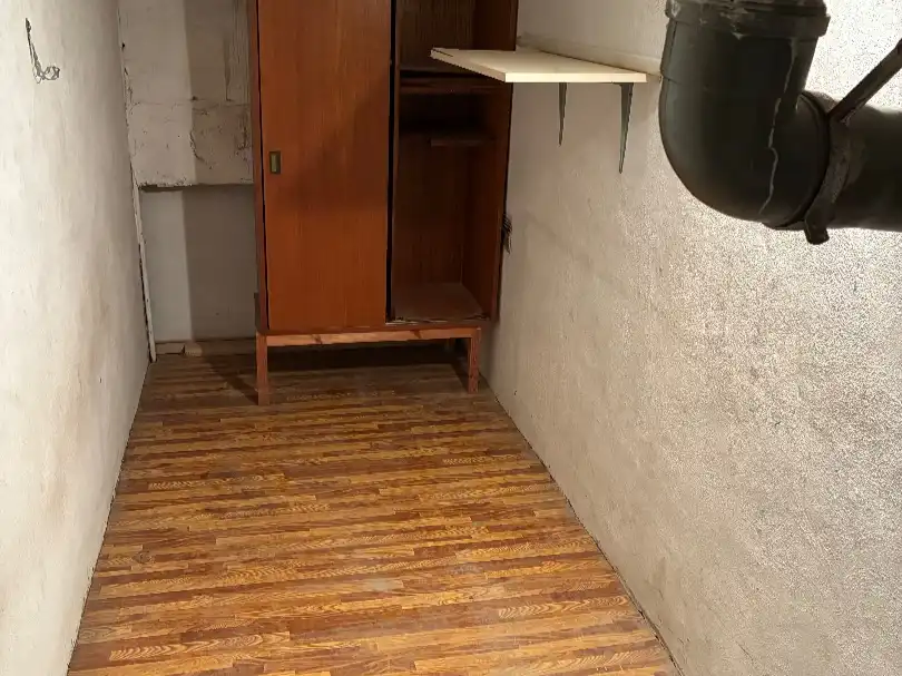 Storage room for rent in Las Arenas