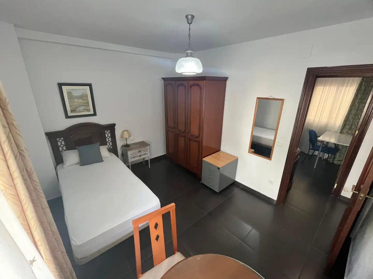 Habitación de Piso en venta en Sevilla con Aire acondicionado, Terraza y Balcón