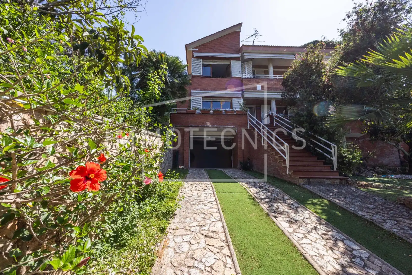 Vista exterior de Casa o xalet en venda en Arenys de Munt amb Aire condicionat, Calefacció i Jardí privat