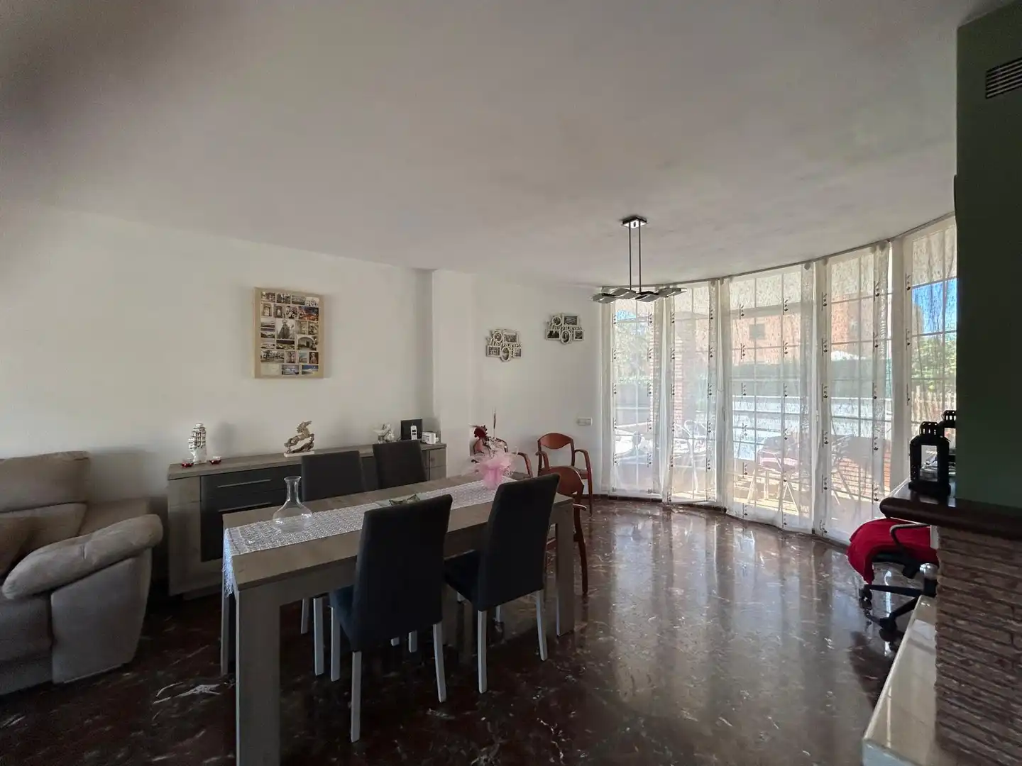 Comedor de Casa o chalet en venta en Viladecans con Calefacción, Jardín privado y Terraza