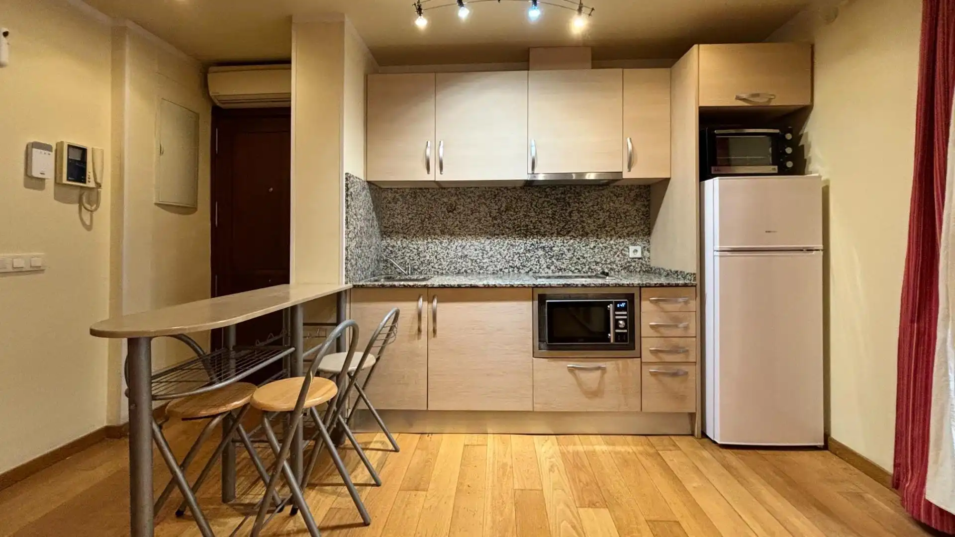 Cocina de Piso en venta en  Palma de Mallorca con Aire acondicionado, Parquet y Balcón