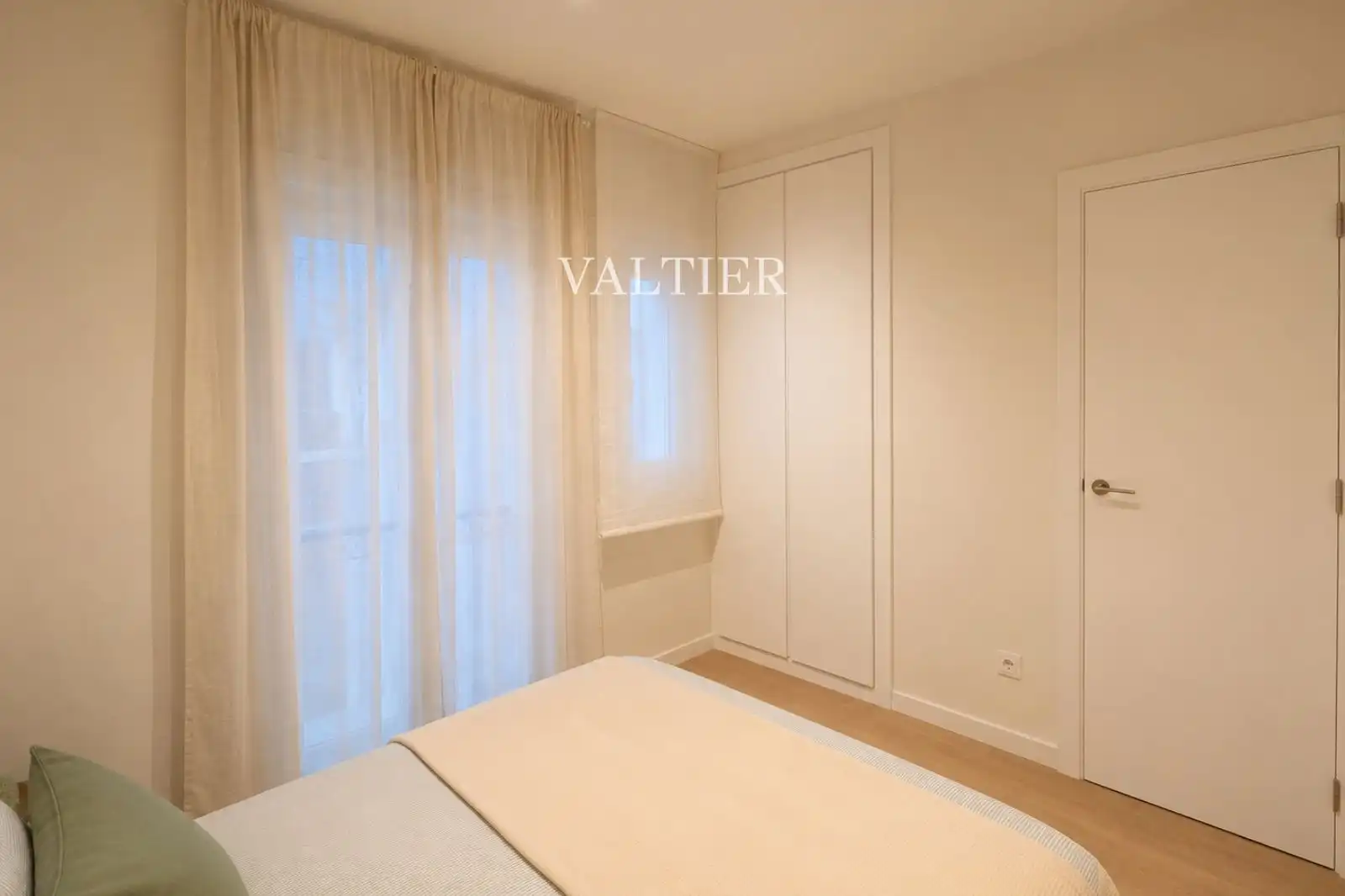 Habitación de Piso de alquiler en Madrid con Aire acondicionado, Calefacción y Amueblado