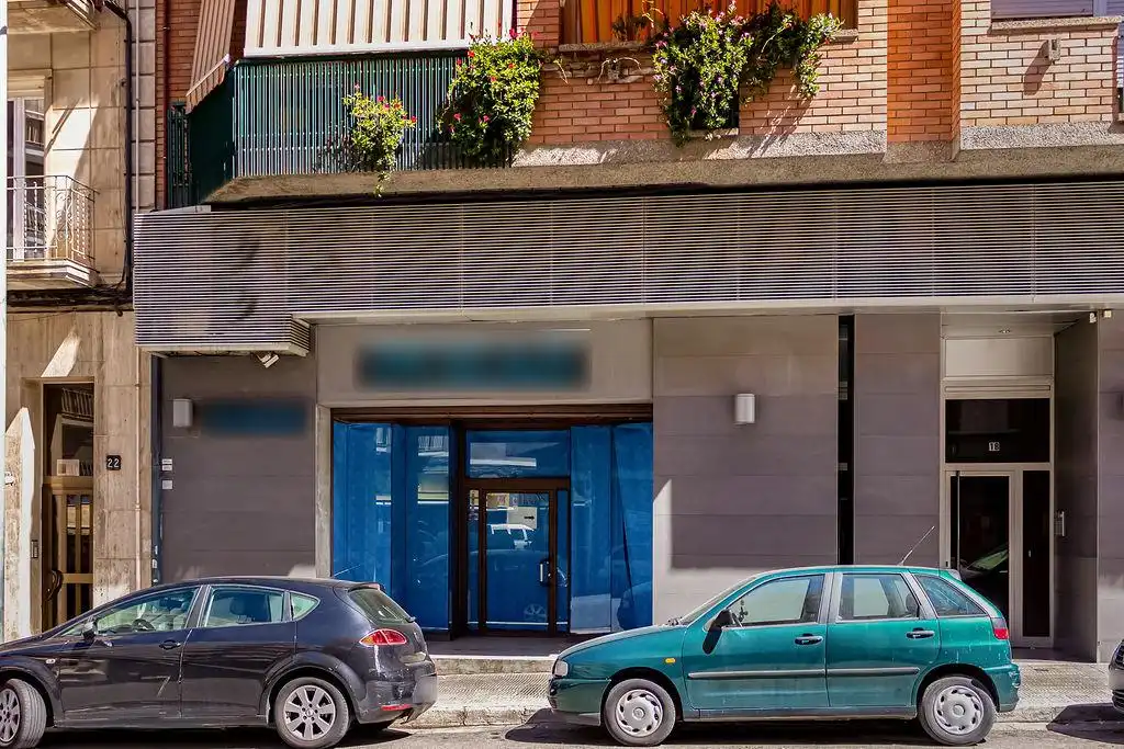 Local comercial en venda a Alcalde Porqueres, imagen 2