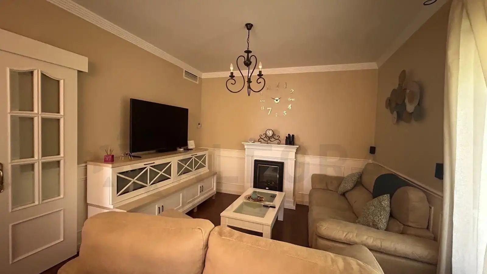 Living room of Houses for rent in Jerez de la Frontera  with Air Conditioner, Private garden and Storage room