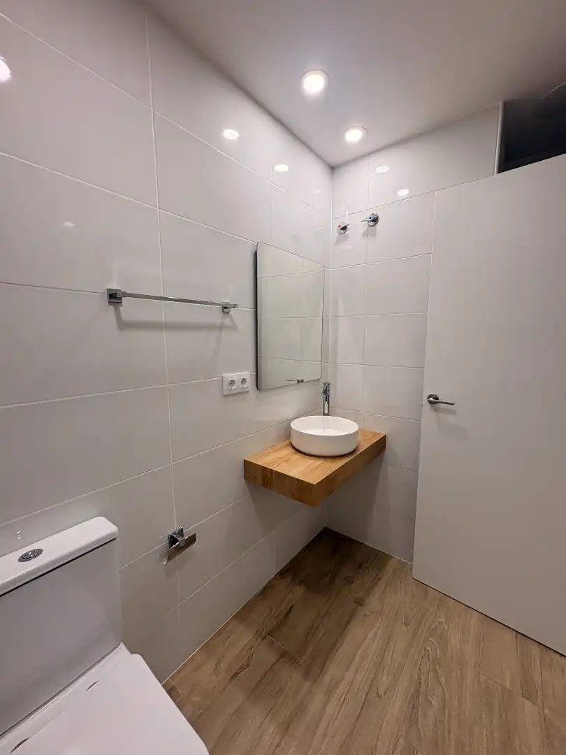 Baño de Estudio de alquiler en Xàtiva con Amueblado, Horno y Lavadora