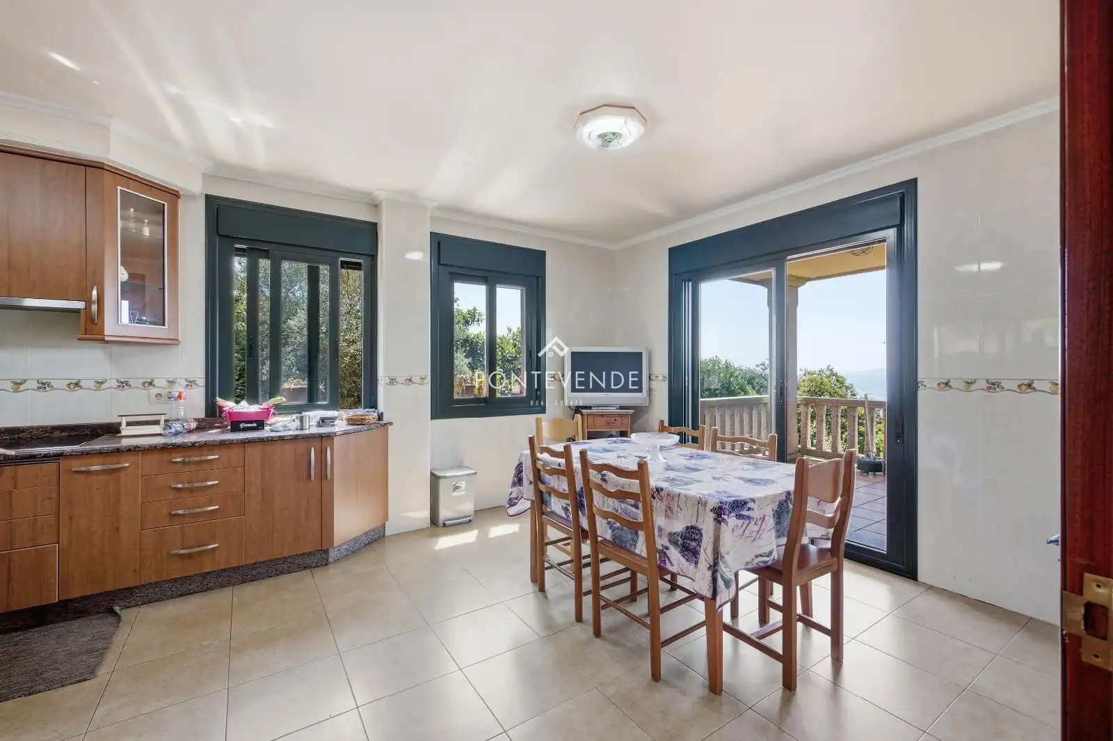 Cocina de Casa o chalet en venta en Marín con Calefacción, Terraza y Trastero