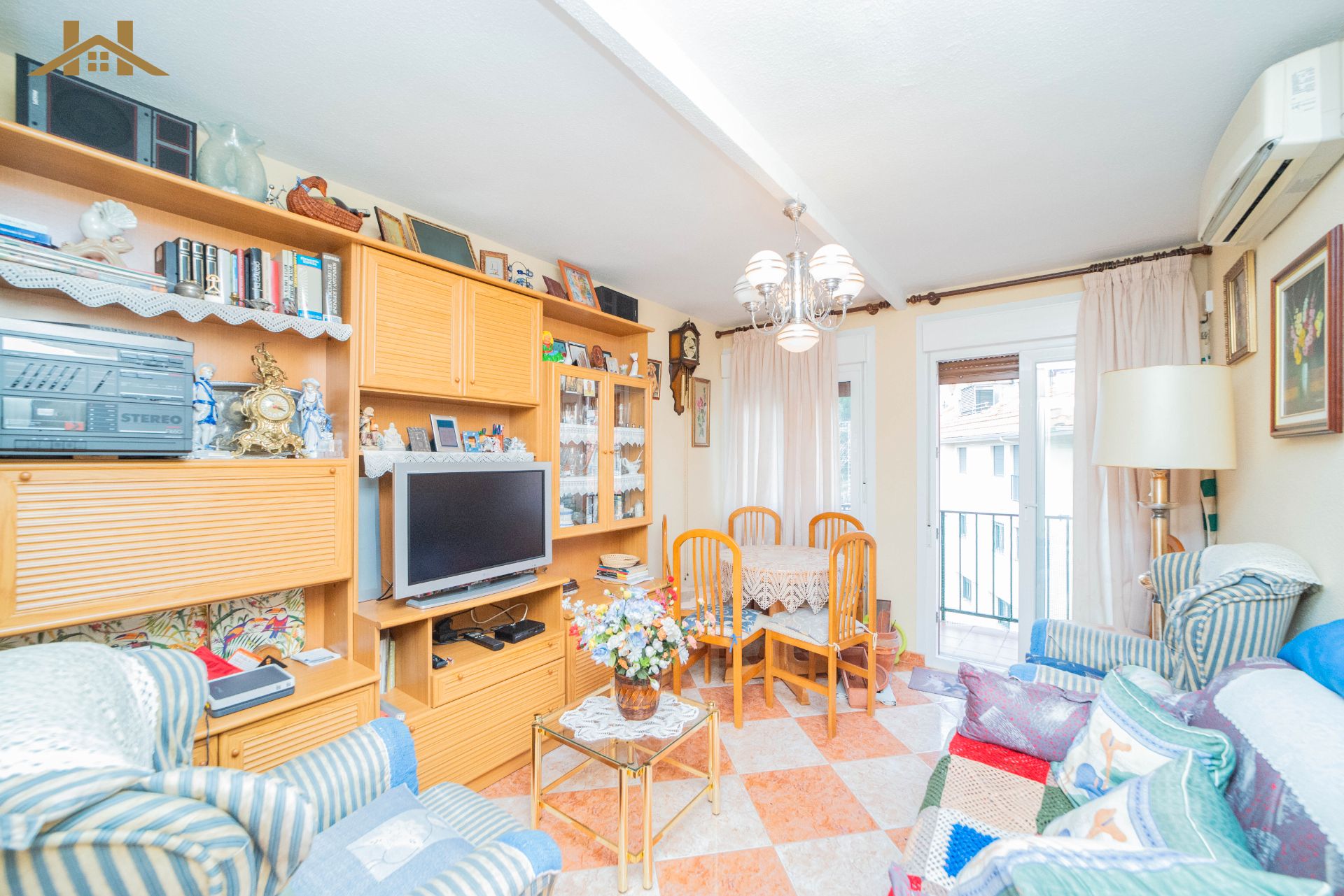 Living room of Flat for sale in El Escorial  with Air Conditioner, Heating and Terrace