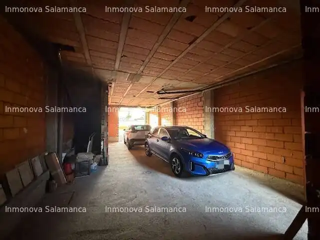 Parking de Casa o chalet en venta en Vecinos con Calefacción, Terraza y Trastero