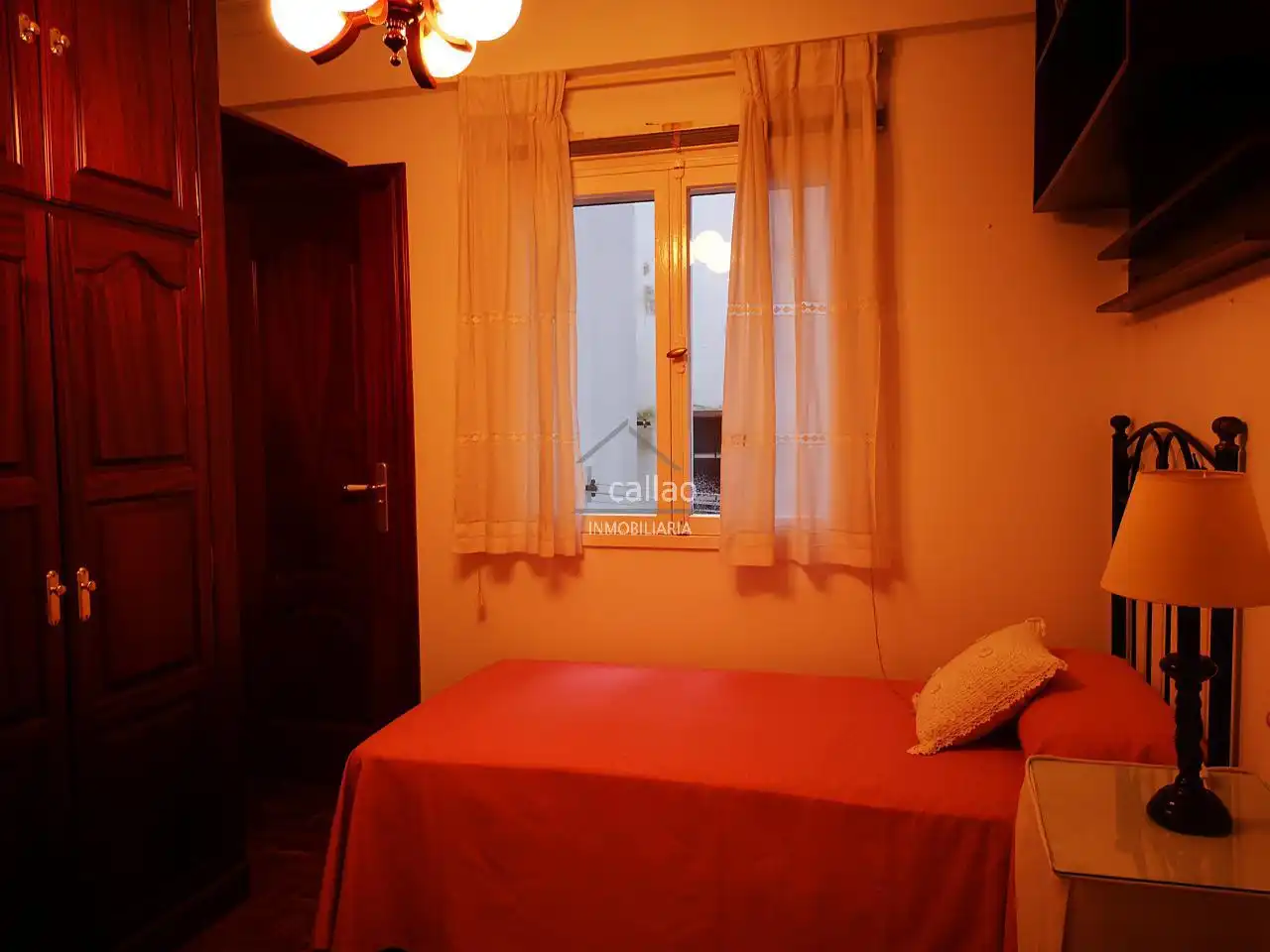 Bedroom of Flat for rent in Ferrol  with Heating, Parquet flooring and Storage room