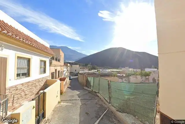 House for sale in CL CEREZOS LOS