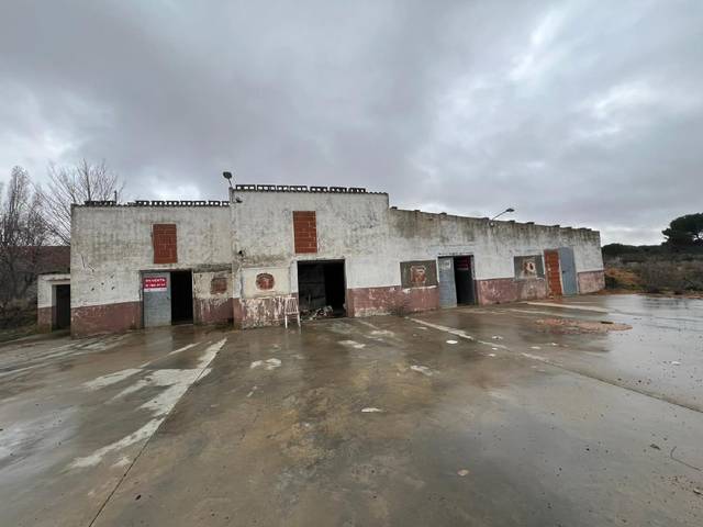 Nave industrial en Venta en Casasimarro